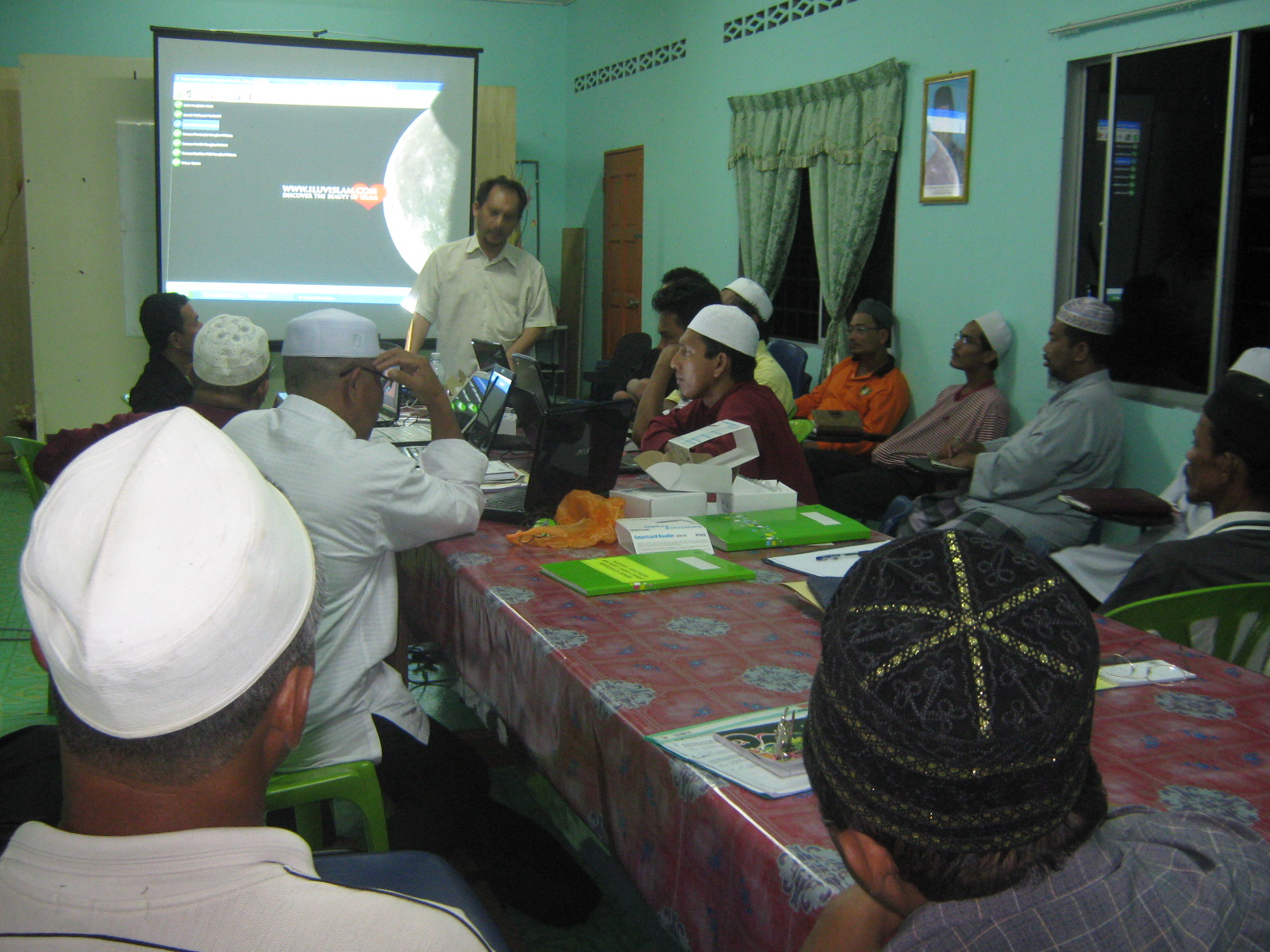 MAJLIS TAKLIMAT SISPRO LAJNAH ICT PAS PUSAT